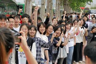 Let's party！内马尔参加好友生日聚会，社媒晒合照送祝福